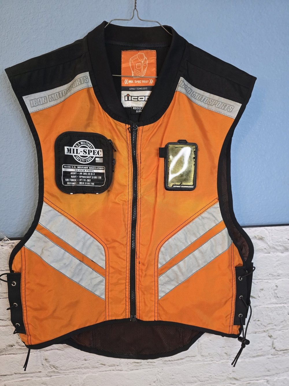 Men's Vest - Military Grade Work/Safety Style Sz Regular